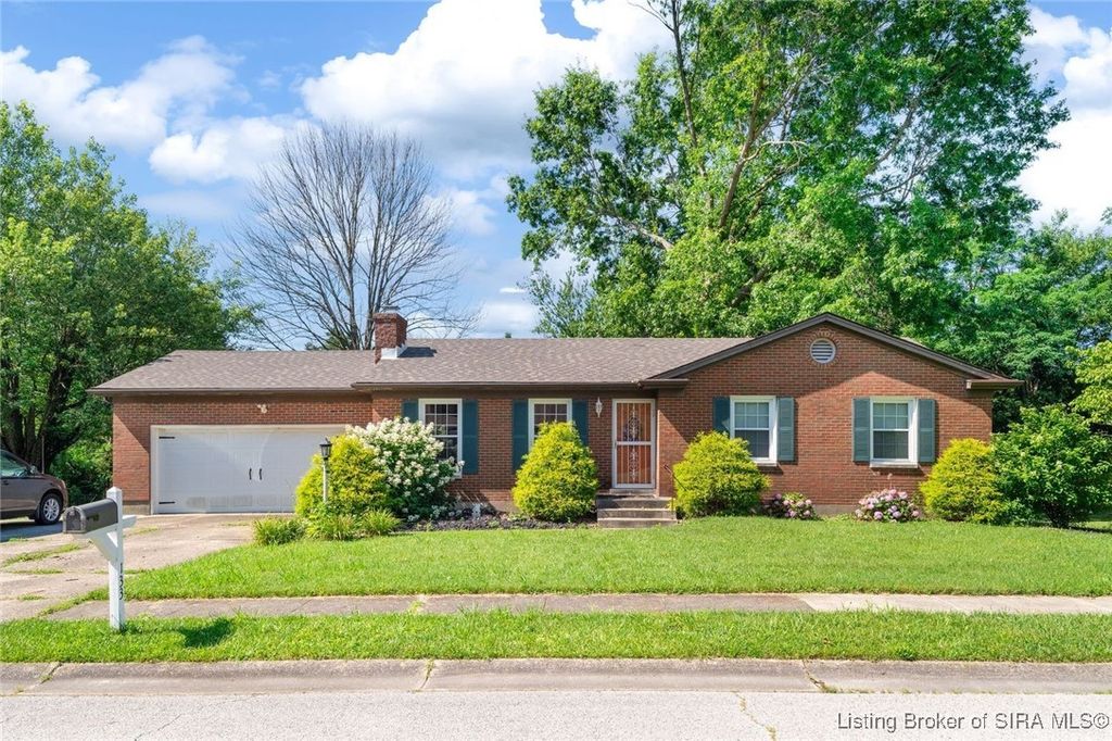 133 Edgemont Drive, New Albany, IN 47150