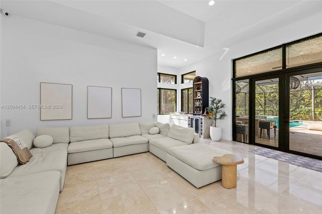 12000 NW 11th St, Plantation, FL 33323