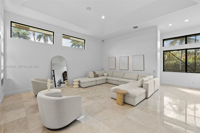 12000 NW 11th St, Plantation, FL 33323