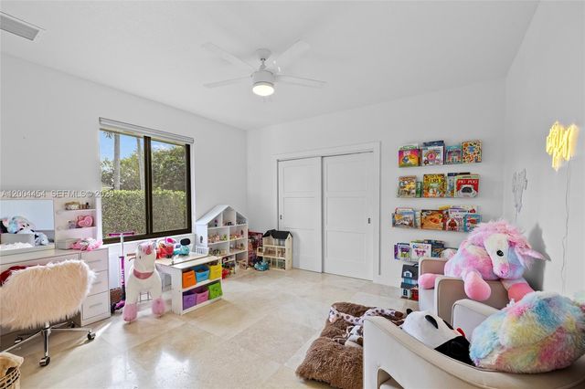 12000 NW 11th St, Plantation, FL 33323