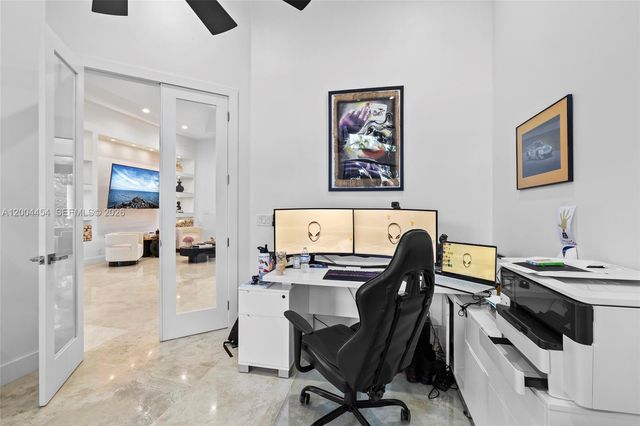 12000 NW 11th St, Plantation, FL 33323
