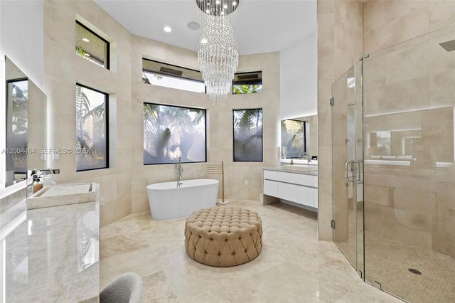 12000 NW 11th St, Plantation, FL 33323