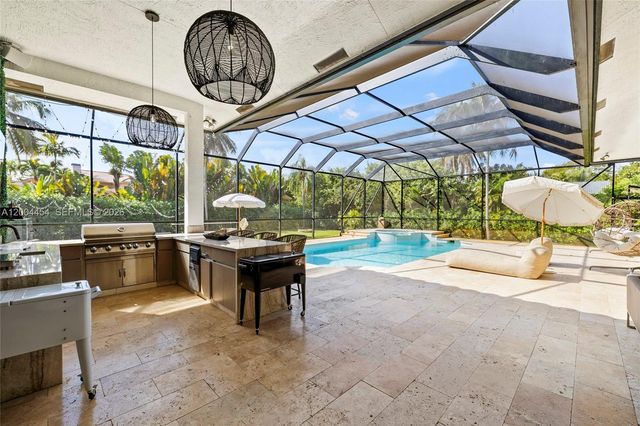 12000 NW 11th St, Plantation, FL 33323