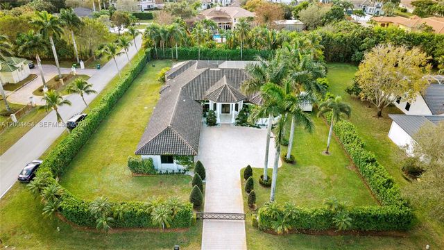 12000 NW 11th St, Plantation, FL 33323