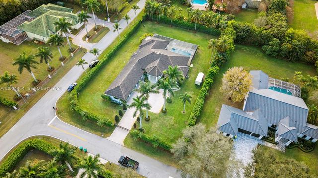 12000 NW 11th St, Plantation, FL 33323