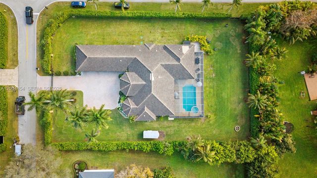 12000 NW 11th St, Plantation, FL 33323