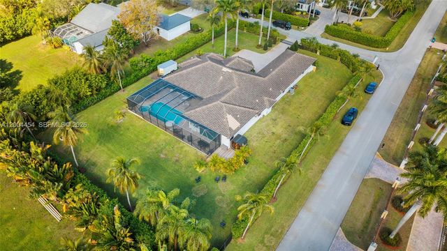 12000 NW 11th St, Plantation, FL 33323