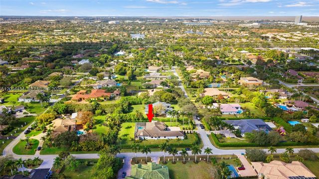 12000 NW 11th St, Plantation, FL 33323