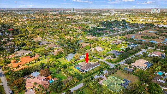 12000 NW 11th St, Plantation, FL 33323