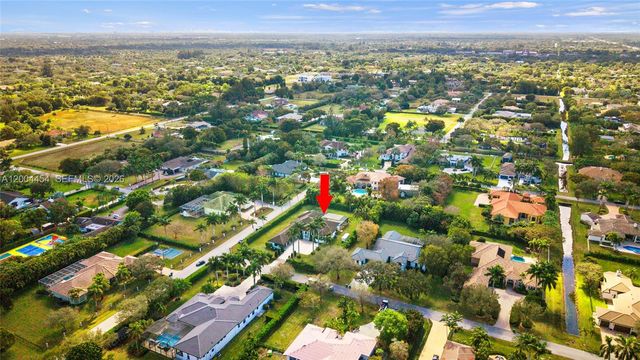 12000 NW 11th St, Plantation, FL 33323