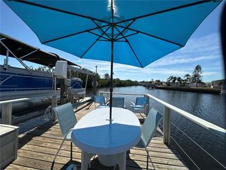 400 MOUNT OAK AVENUE NE 750, St Petersburg, FL 33702