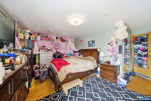 597 5th Street, Newark, NJ 07107