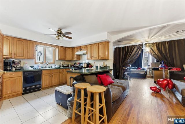 597 5th Street, Newark, NJ 07107