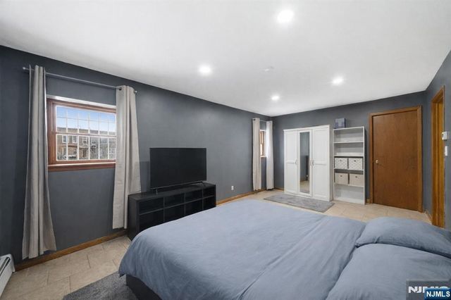 597 5th Street, Newark, NJ 07107