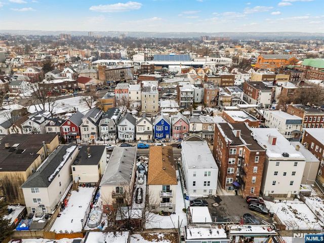 597 5th Street, Newark, NJ 07107