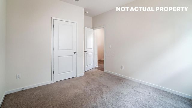 128 Vine Grove Drive, Circleville, OH 43113