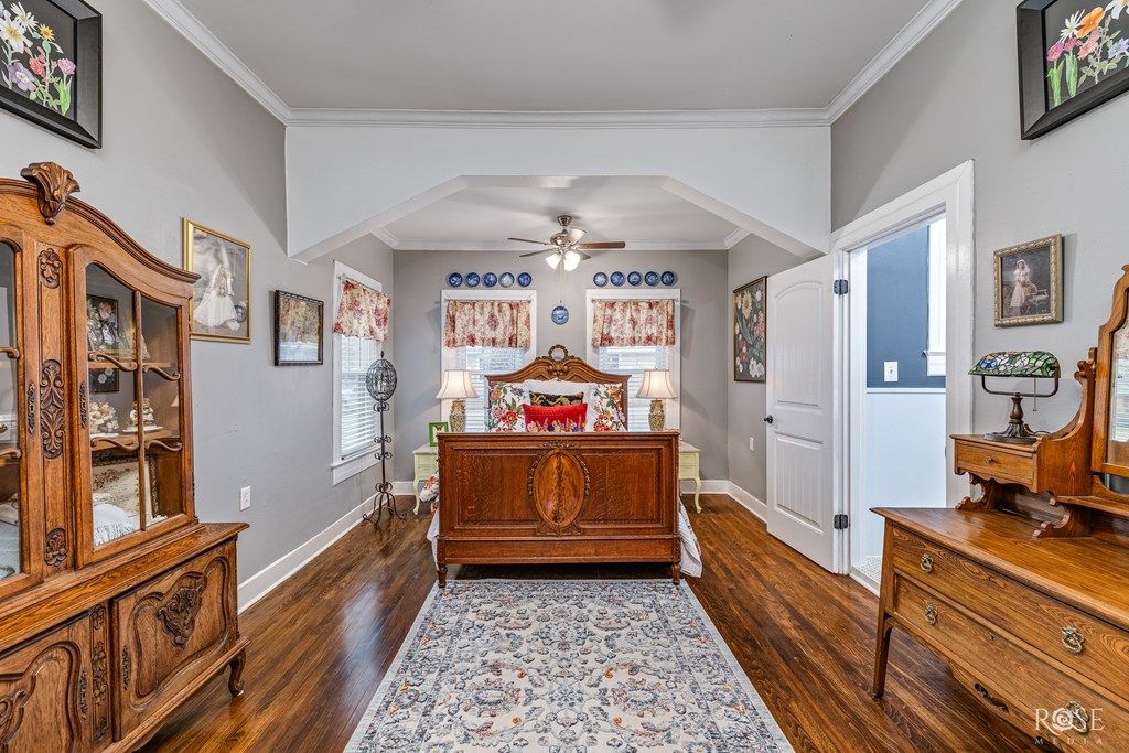 Image 27 of property listing at 223 S Jefferson St, San Angelo, TX 76901