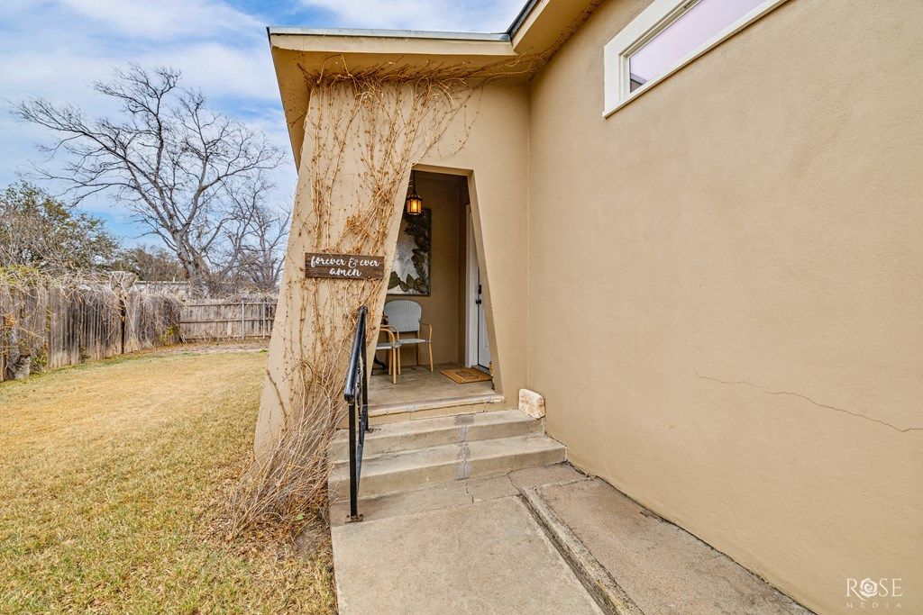 Image 32 of property listing at 223 S Jefferson St, San Angelo, TX 76901