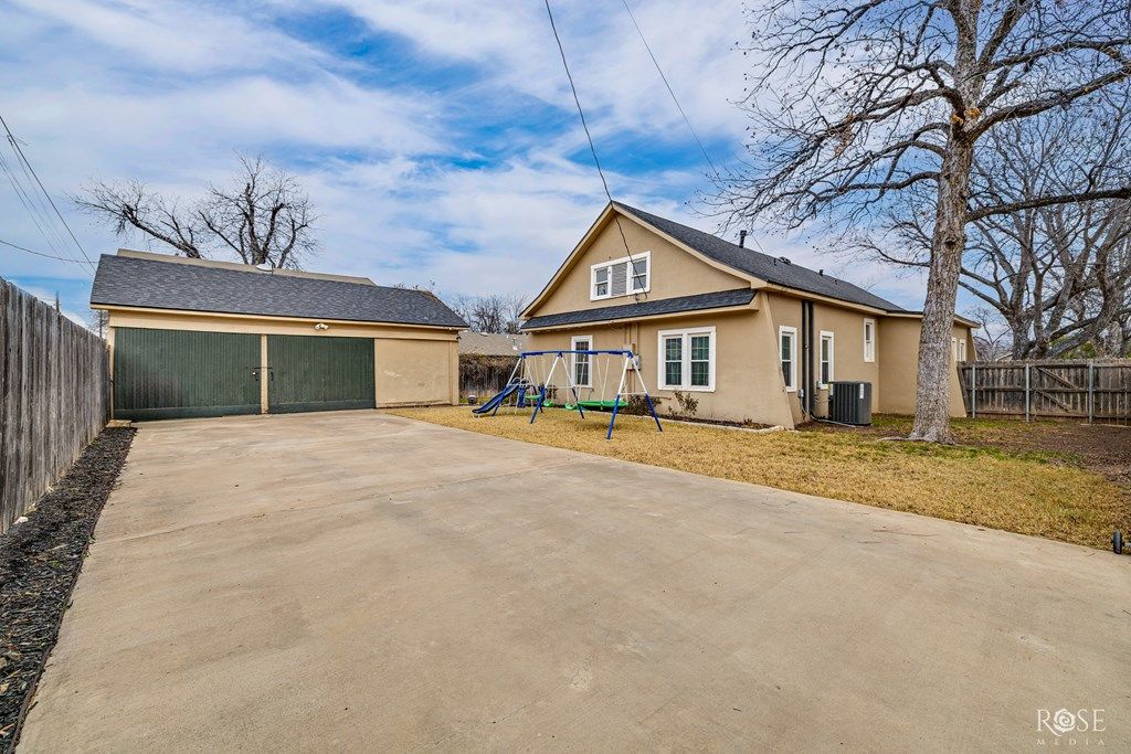 Image 39 of property listing at 223 S Jefferson St, San Angelo, TX 76901