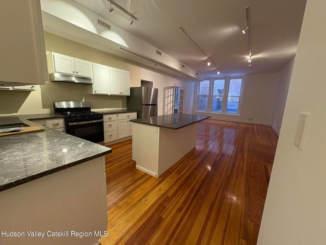 302 Wall Street 2nd Fl, Kingston, NY 12401