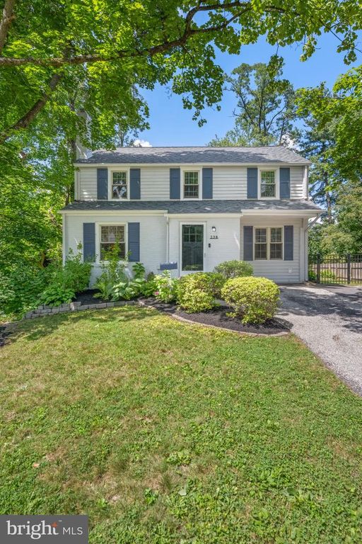 238 BARCLADEN CIR, BRYN MAWR, PA 19010 — photo 3