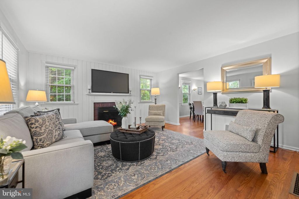 238 BARCLADEN CIR, BRYN MAWR, PA 19010 — photo 5