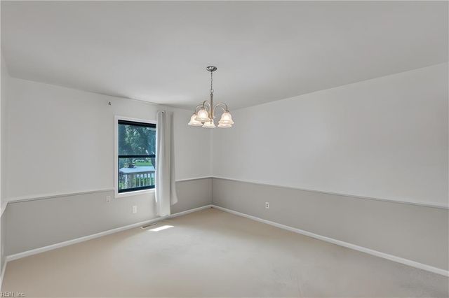 443 Putney LN, Newport News, VA 23602