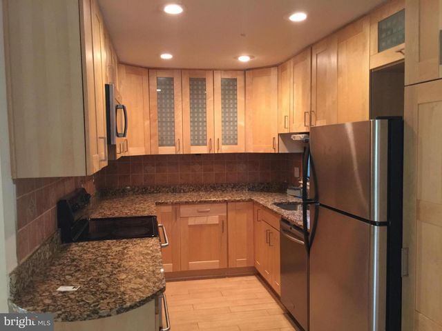 11301 GATESBOROUGH LN, Reston, VA 20191