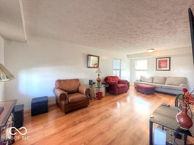 6246 Twin Creeks Drive, Indianapolis, IN 46268