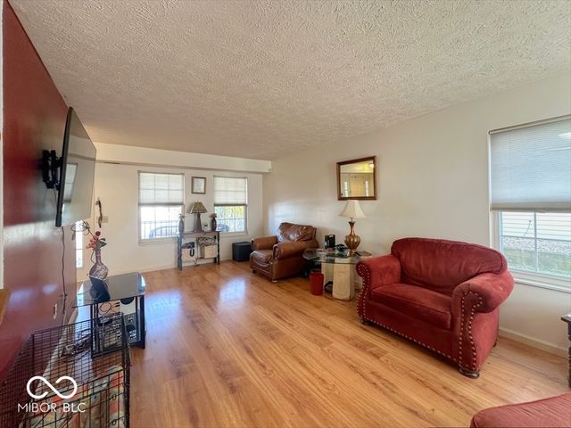 6246 Twin Creeks Drive, Indianapolis, IN 46268