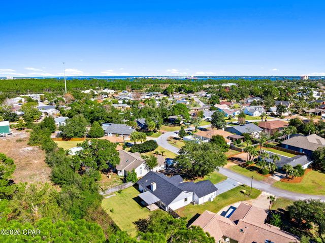 1722 Wahoo Circle, Panama City Beach, FL 32408