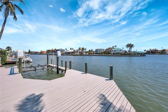 274 Conners AVE, Naples, FL 34108