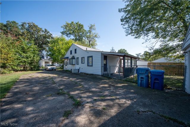 304 Parkland Boulevard, Vermilion, OH 44089