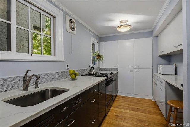138 Knollwood Avenue, Mamaroneck, NY 10543