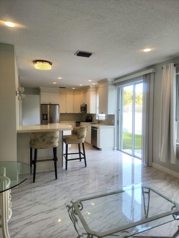 18860 La Costa Lane, Boca Raton, FL 33496