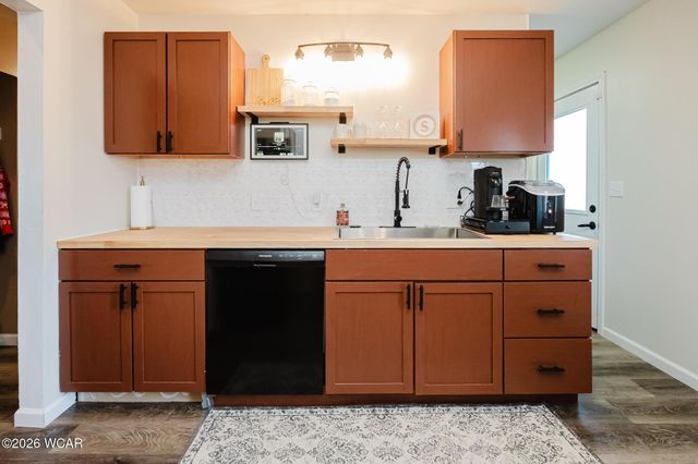 2126 N Metcalf Street, Lima, OH 45801