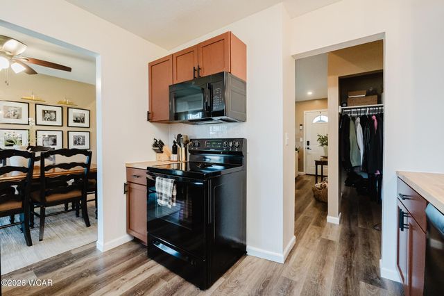 2126 N Metcalf Street, Lima, OH 45801