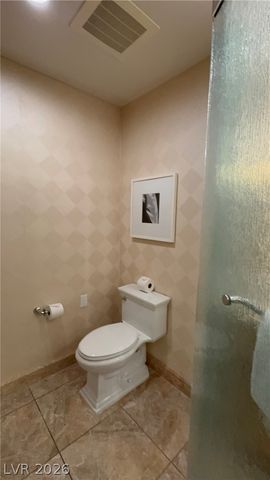 2000 North Fashion Show Drive 4400, Las Vegas, NV 89109