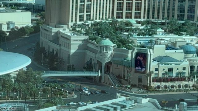 2000 North Fashion Show Drive 4400, Las Vegas, NV 89109