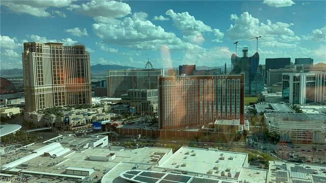 2000 North Fashion Show Drive 4400, Las Vegas, NV 89109