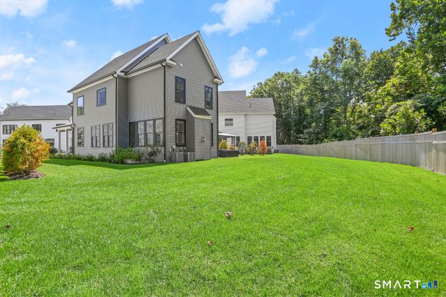12 Argento Lane 12, Norwalk, CT 06851