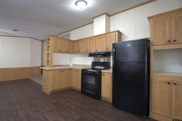 6700 CR 3414, Chandler, TX 75758