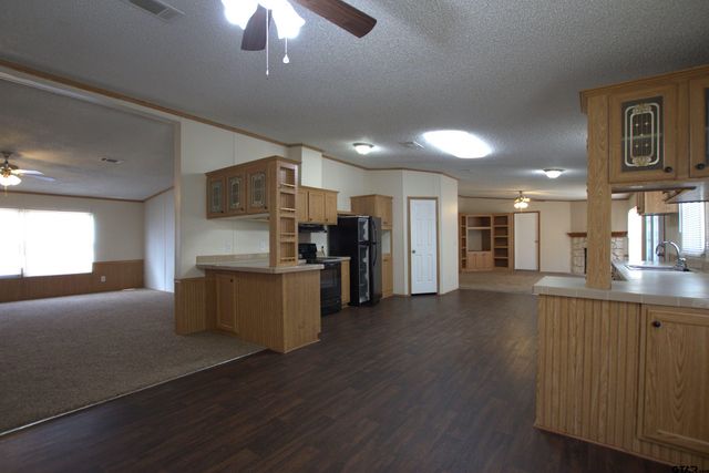 6700 CR 3414, Chandler, TX 75758