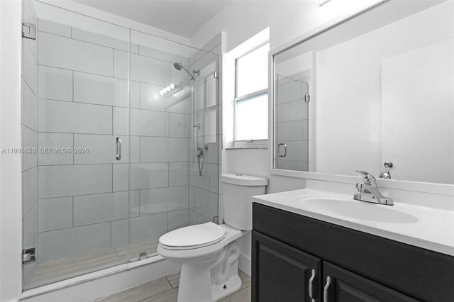 5240 NW 109th Ave 4, Doral, FL 33178