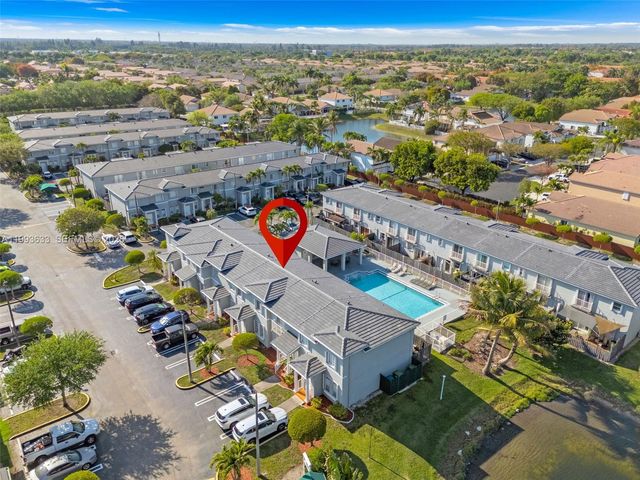 5240 NW 109th Ave 4, Doral, FL 33178