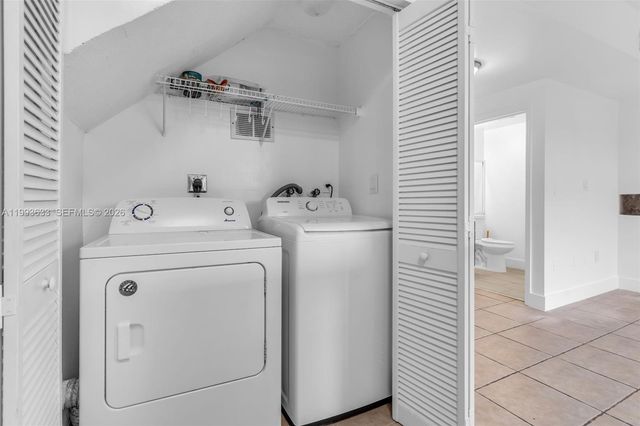 5240 NW 109th Ave 4, Doral, FL 33178