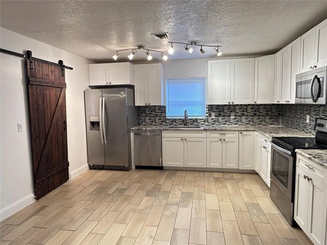 1241 N LAKE ELBERT DRIVE NE, Winter Haven, FL 33881