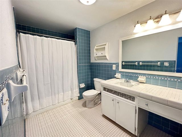 1241 N LAKE ELBERT DRIVE NE, Winter Haven, FL 33881