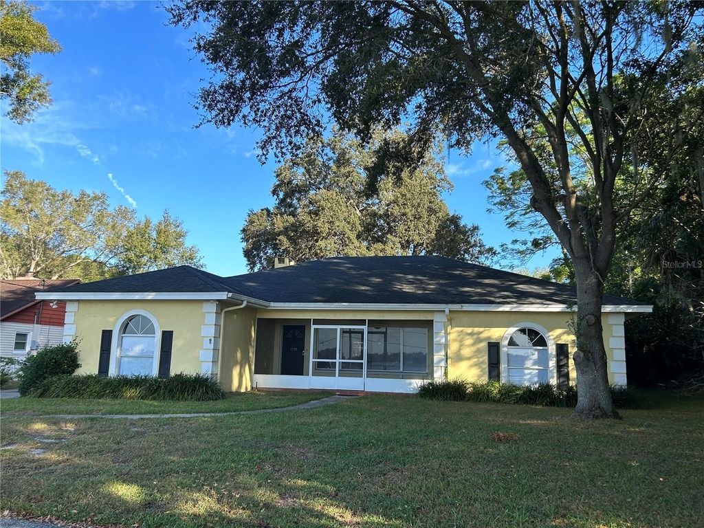 1241 N LAKE ELBERT DRIVE NE, Winter Haven, FL 33881