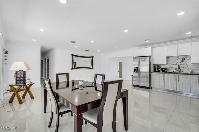 2900 NW 179th ST, Miami Gardens, FL 33056